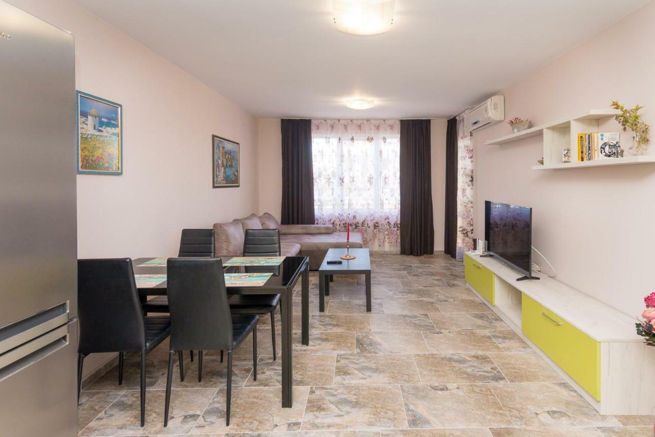 Hiora Apartments Vasiliko Tsarevo Exterior foto